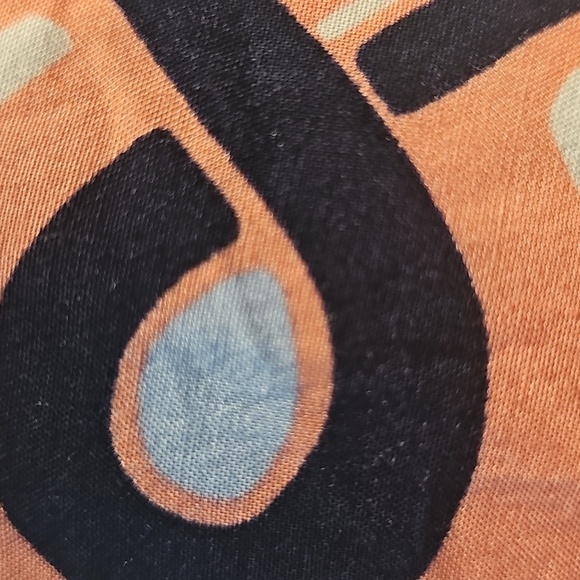 Crown and Ivy Chic Pink and Black Patterned Blouse - Picture 2 of 12